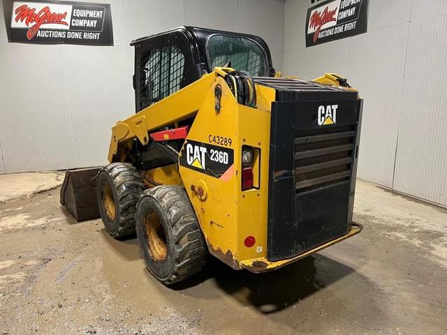 Image of Caterpillar 236D3 equipment image 2