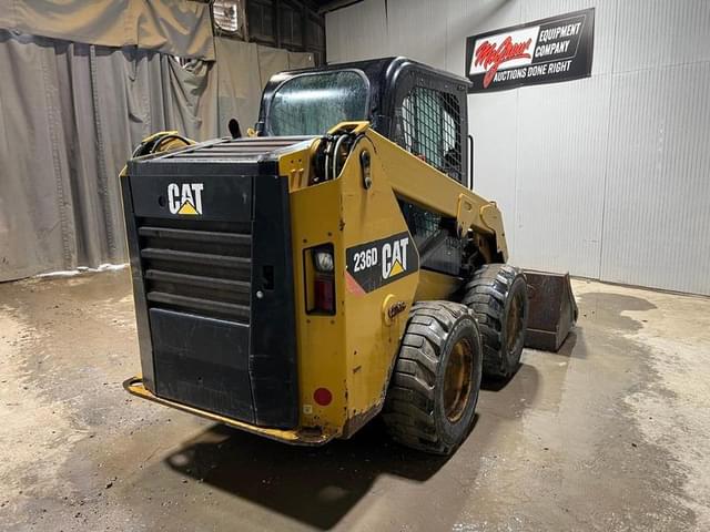 Image of Caterpillar 236D3 equipment image 4