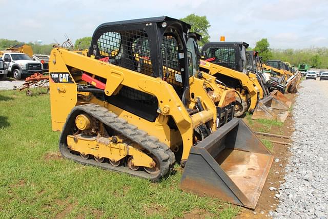 Image of Caterpillar 239D equipment image 3