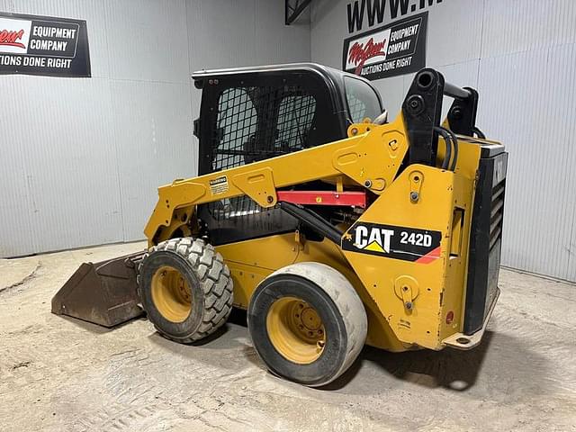 Image of Caterpillar 242D equipment image 2