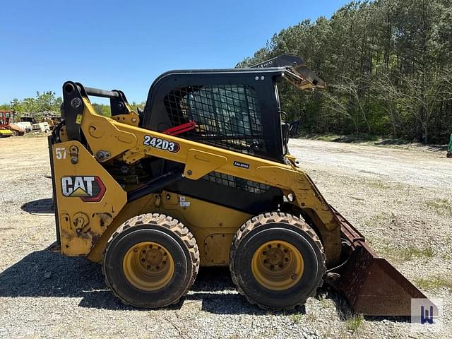 Image of Caterpillar 242D3 equipment image 4