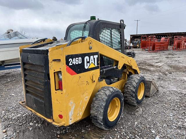 Image of Caterpillar 246D equipment image 4