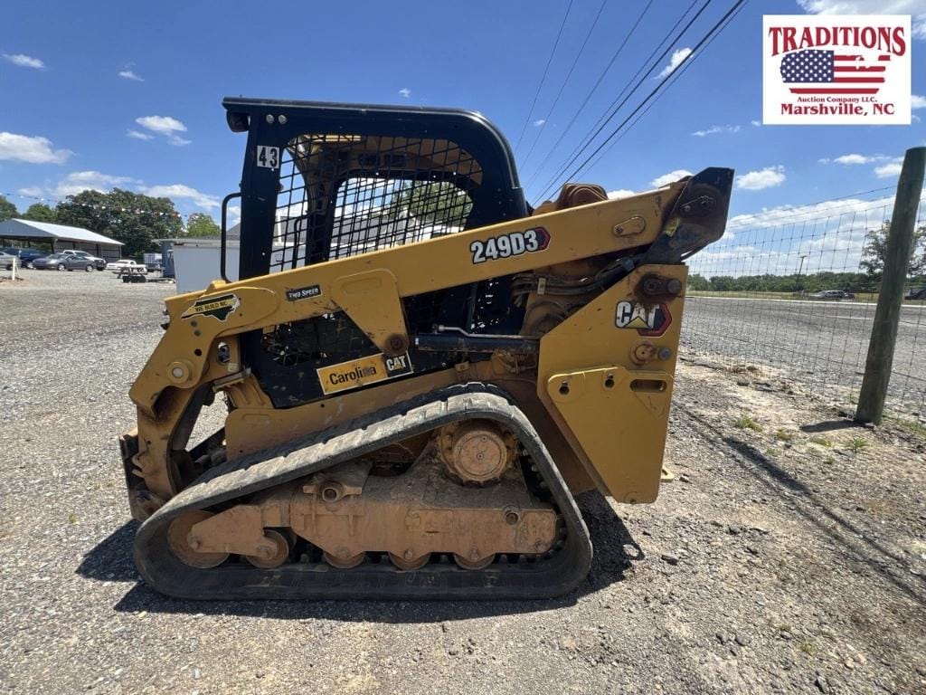 Caterpillar 249D3 Equipment Image0