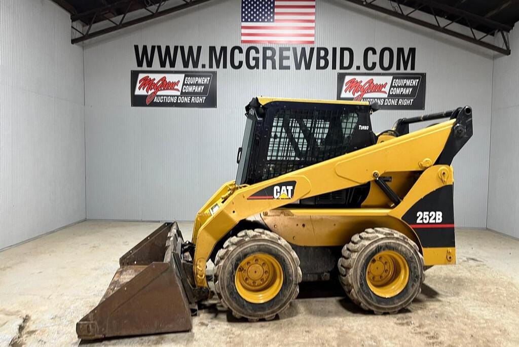 Main image Caterpillar 252B