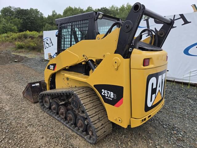 Image of Caterpillar 257B3 equipment image 2