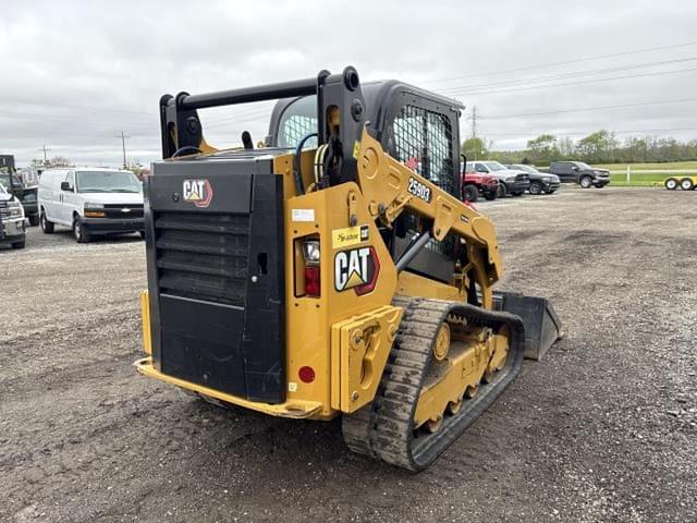 Image of Caterpillar 259D3 equipment image 3