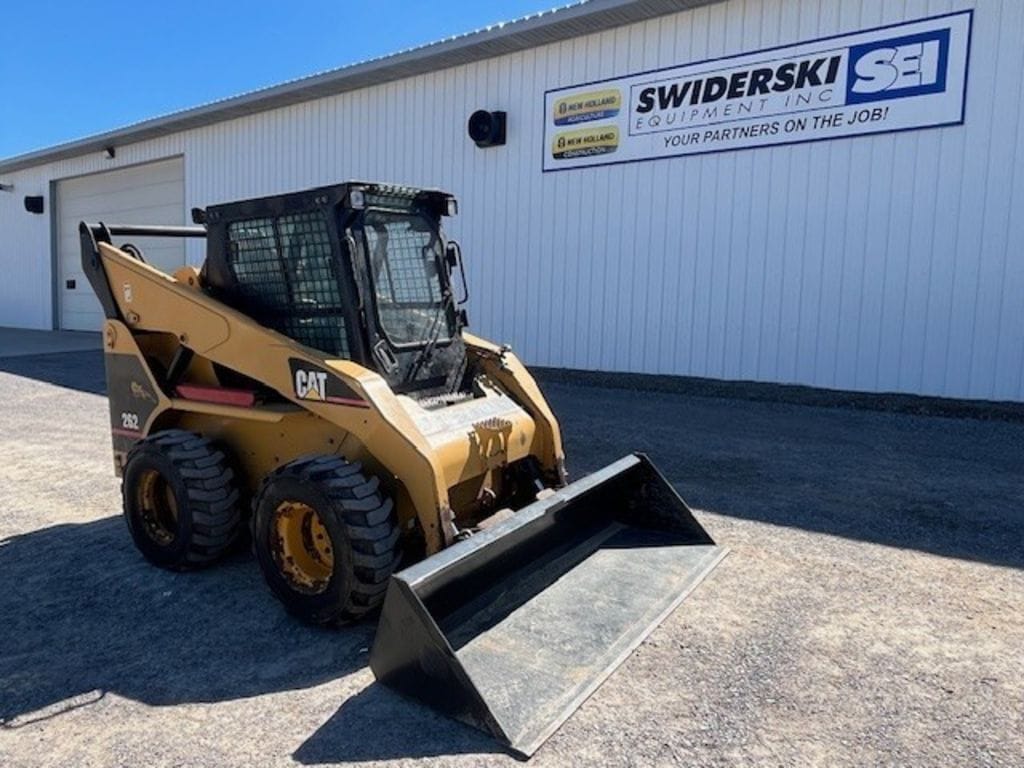2004 Caterpillar 262 Equipment Image0