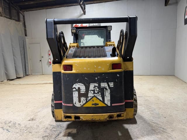 Image of Caterpillar 262 equipment image 3