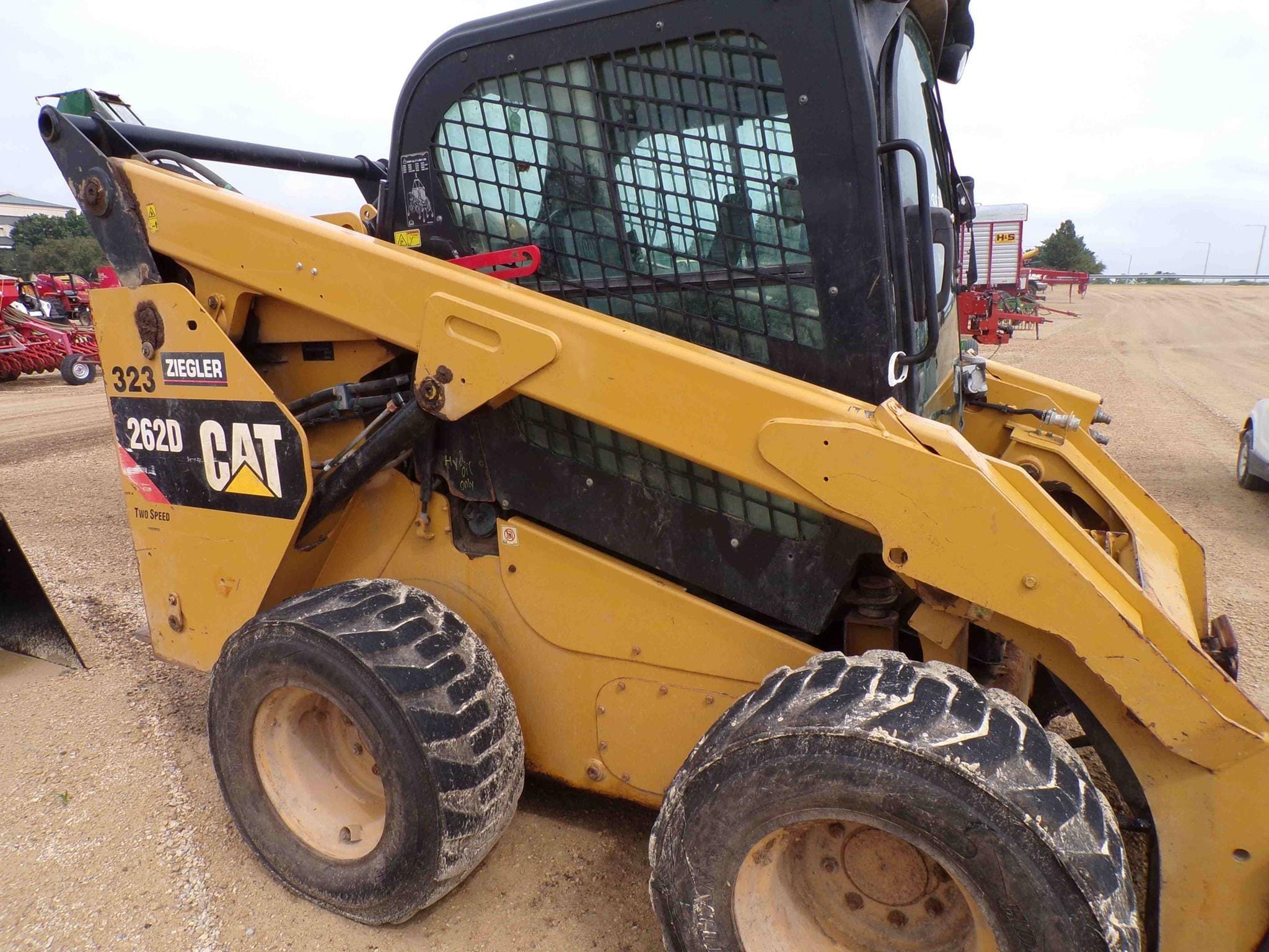 Caterpillar 262D Equipment Image0