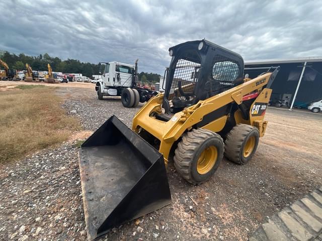 Image of Caterpillar 262D equipment image 3
