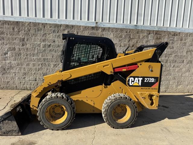 Image of Caterpillar 272D2 equipment image 2