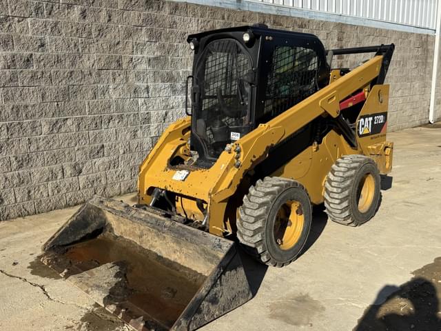 Image of Caterpillar 272D2 equipment image 3