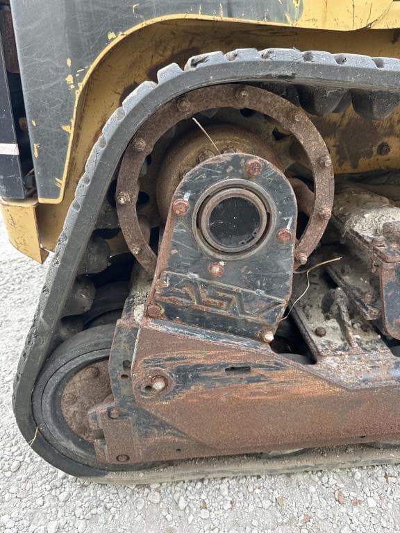 Image of Caterpillar 277B equipment image 3