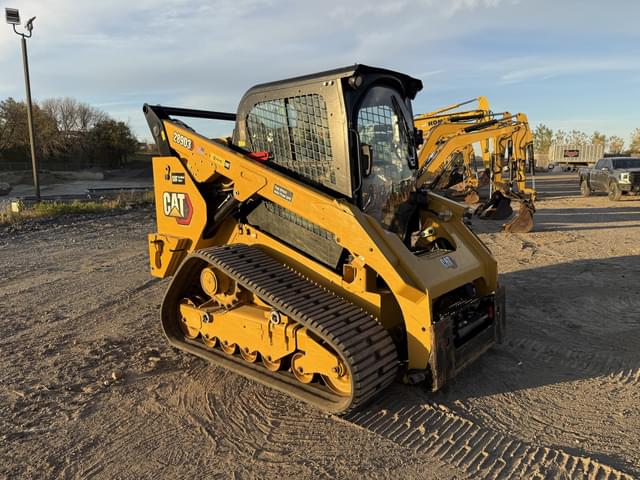 Image of Caterpillar 289D3 equipment image 2