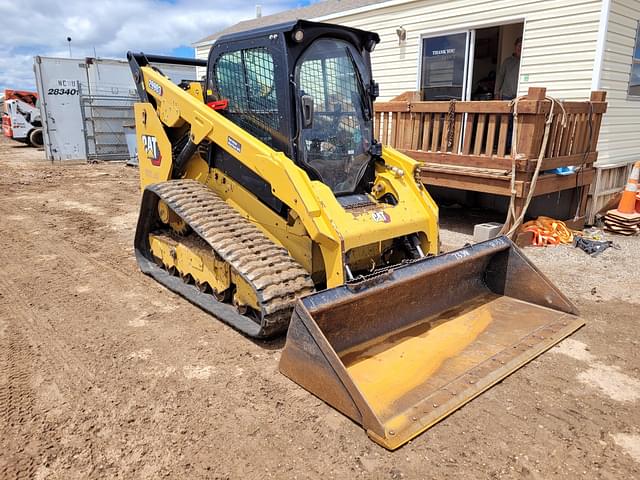 Image of Caterpillar 299D3 equipment image 2