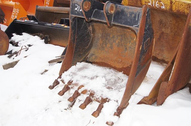 Image of Caterpillar Backhoe Bucket equipment image 1