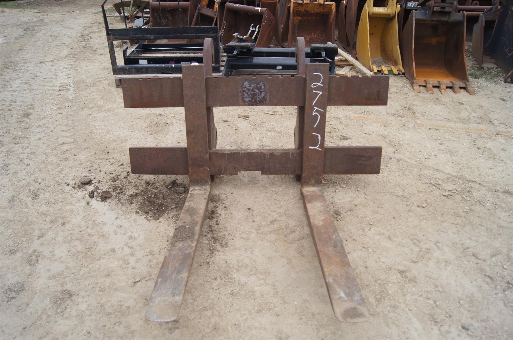 Main image Caterpillar Pallet Forks