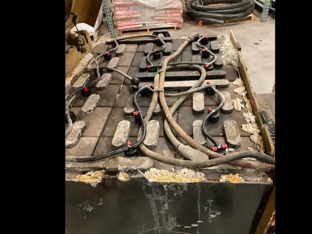 Image of Caterpillar 2EC25 equipment image 4