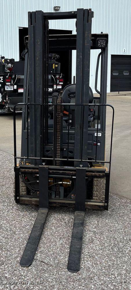 Image of Caterpillar 2ET3000 equipment image 1