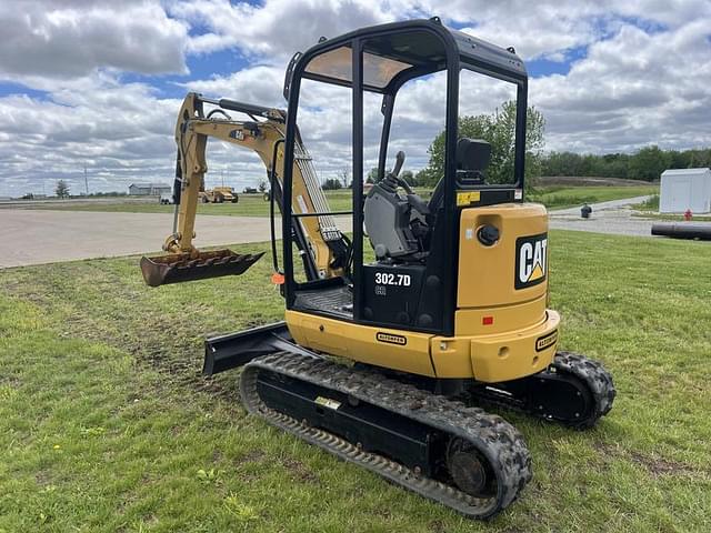 Image of Caterpillar 302.7D CR equipment image 3