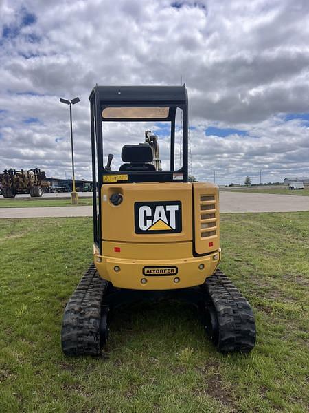 Image of Caterpillar 302.7D CR equipment image 4