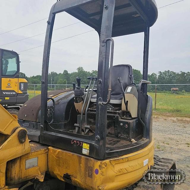 Image of Caterpillar 304 equipment image 3