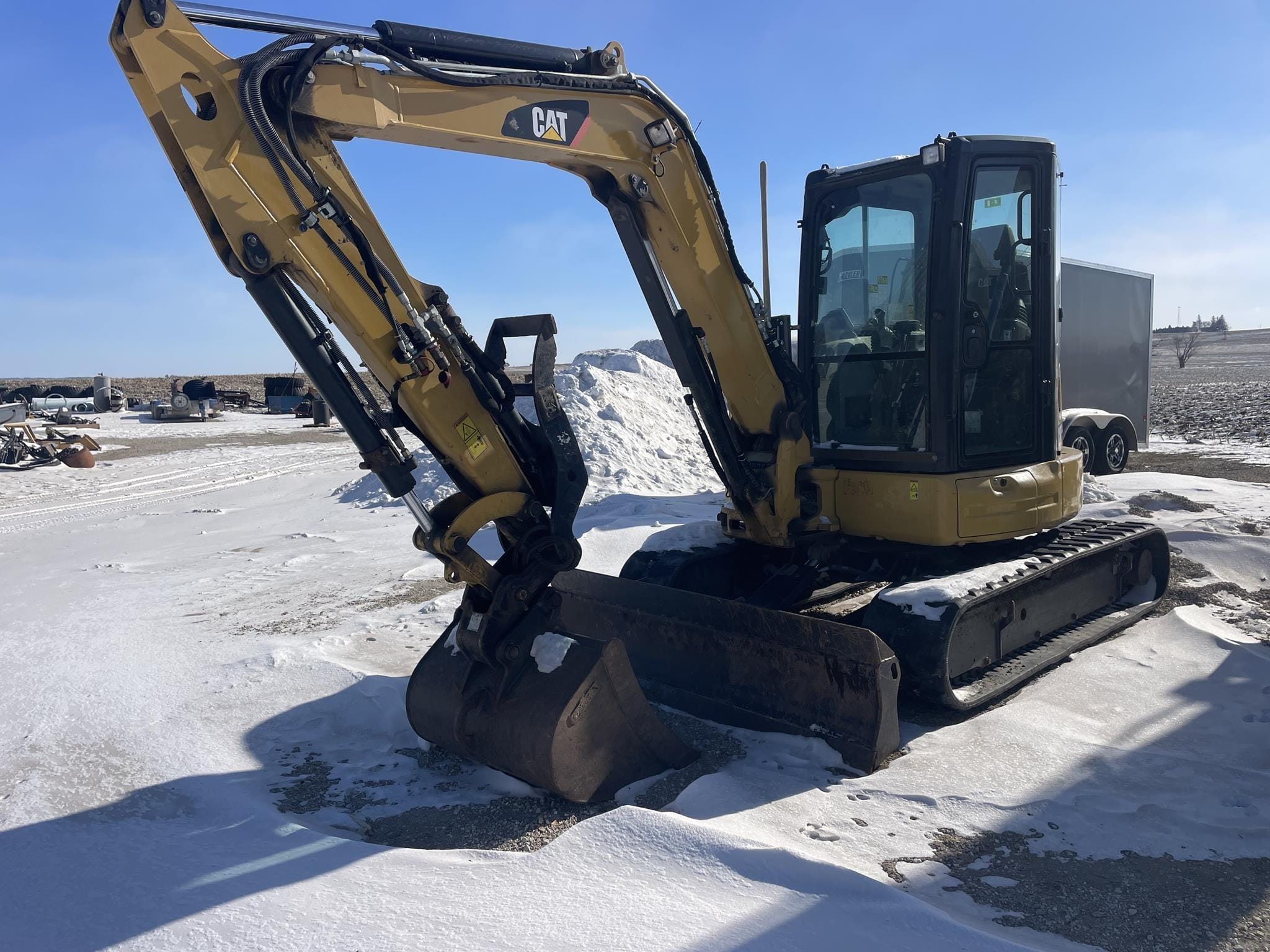 Caterpillar 305.5E2 Equipment Image0