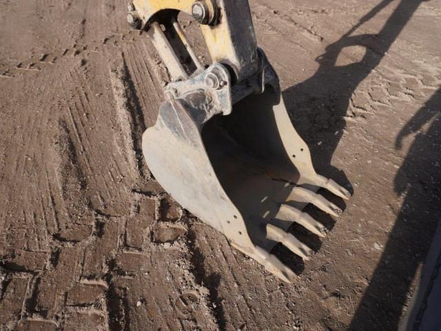 Image of Caterpillar 305C CR equipment image 4