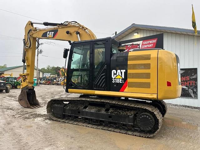 Image of Caterpillar 318EL equipment image 2
