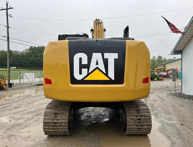 Image of Caterpillar 318EL equipment image 3