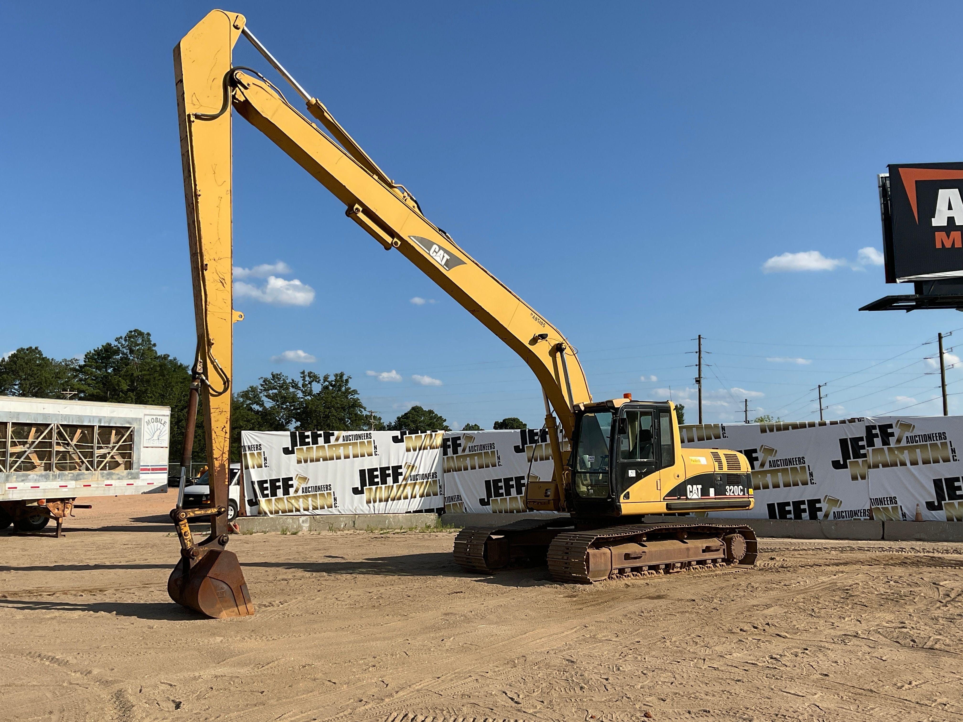 Main image Caterpillar 320CL