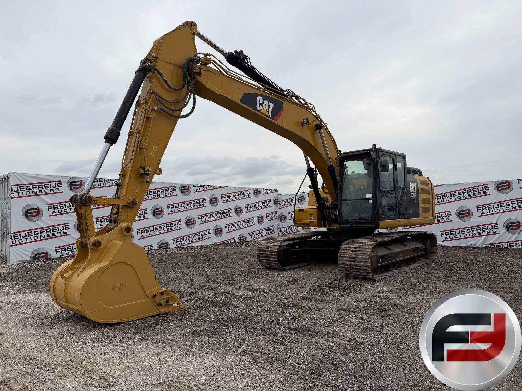 Caterpillar 320FL Equipment Image0