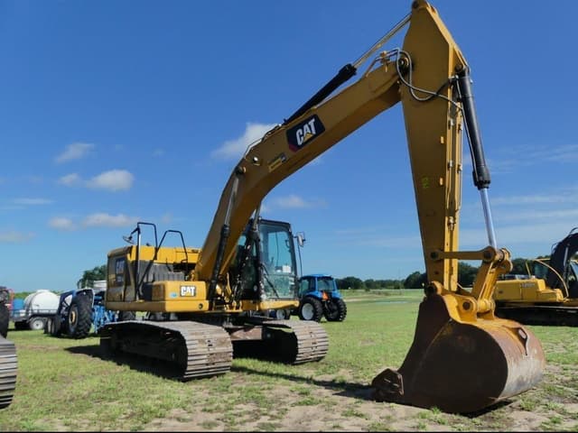 Image of Caterpillar 320GC equipment image 1