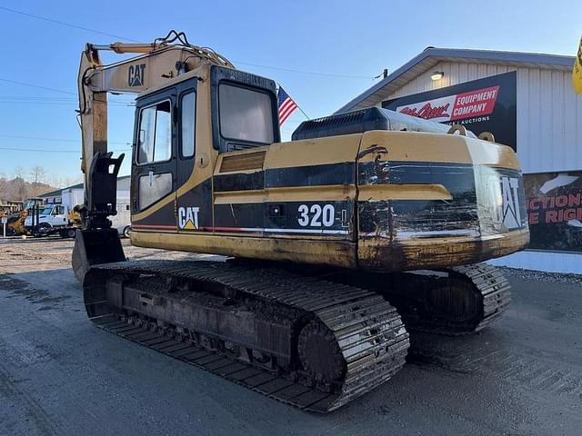 Image of Caterpillar 320L equipment image 2