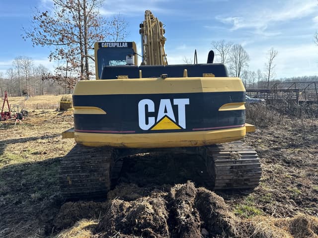 Image of Caterpillar 322BL equipment image 3