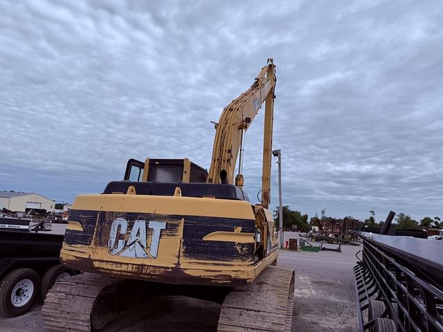 Image of Caterpillar 322BL equipment image 3
