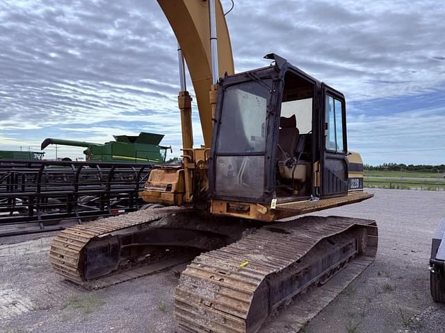 Image of Caterpillar 322BL equipment image 1