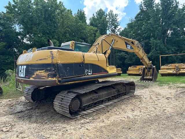 Image of Caterpillar 322C equipment image 2