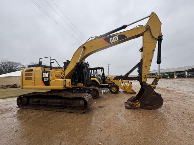 Image of Caterpillar 323FL equipment image 4