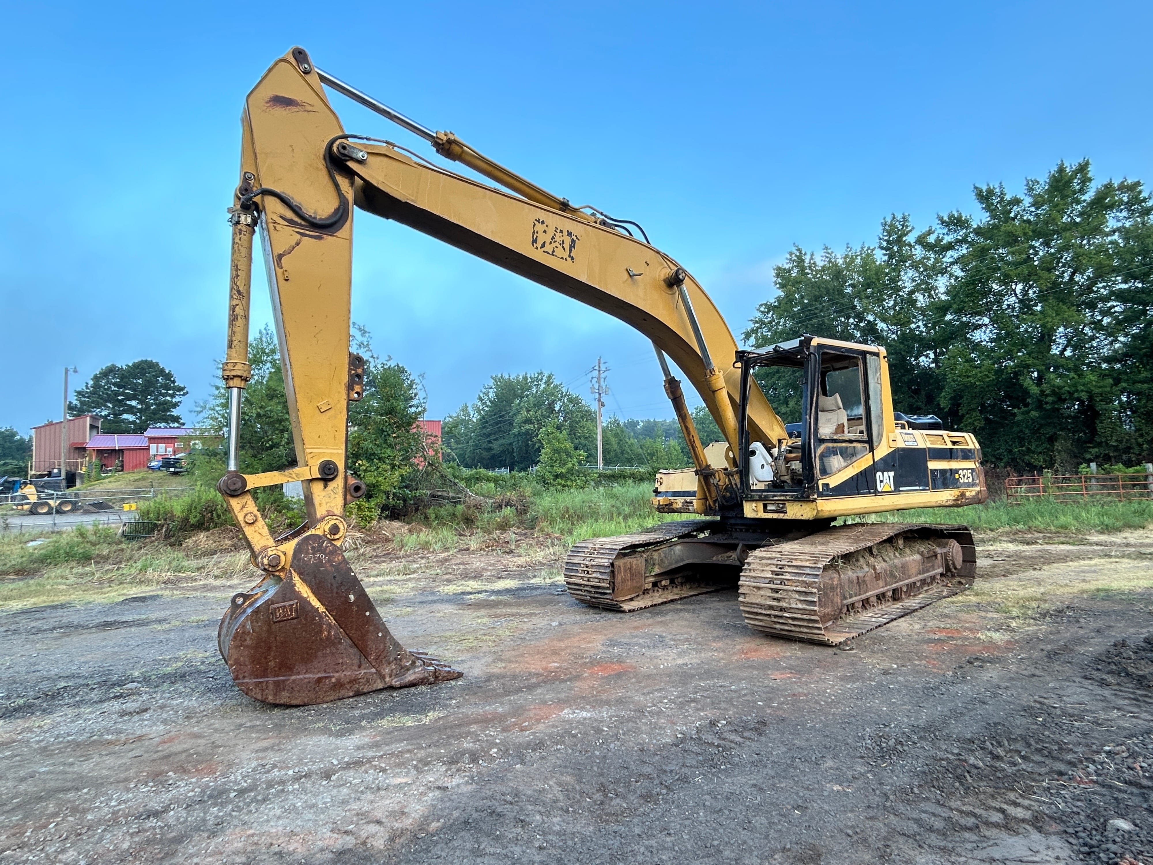 Caterpillar 325L Equipment Image0