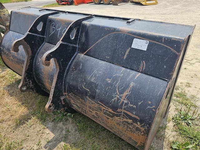 Image of Caterpillar Bucket equipment image 3