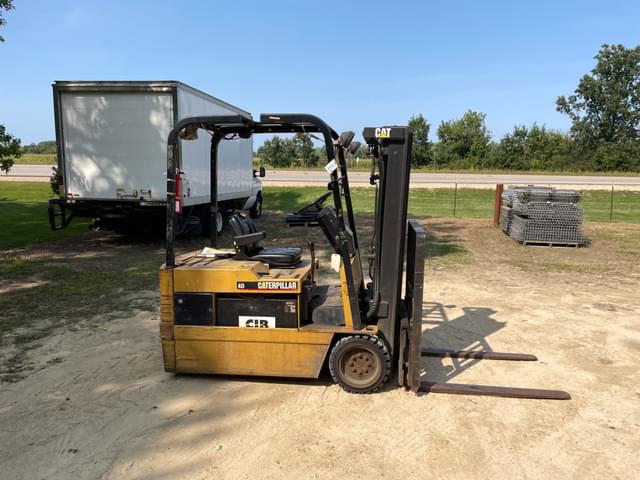 Image of Caterpillar EP20T-36A equipment image 3