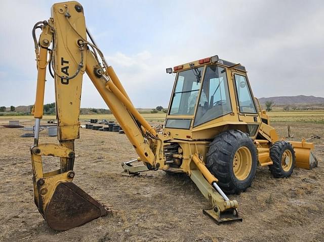 Image of Caterpillar 416 equipment image 3