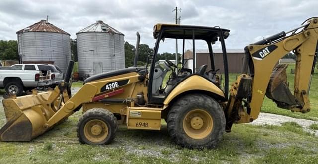 Image of Caterpillar 420E equipment image 3