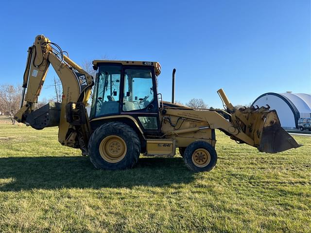 Image of Caterpillar 420D equipment image 3