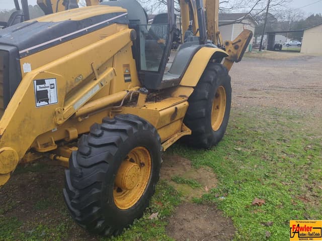 Image of Caterpillar 420D equipment image 4