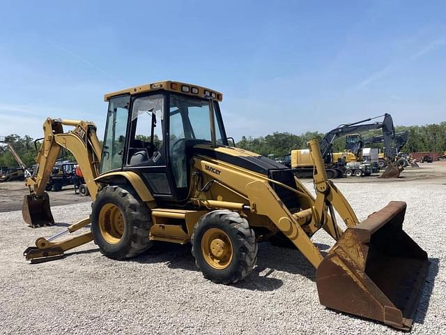 Image of Caterpillar 420D equipment image 4