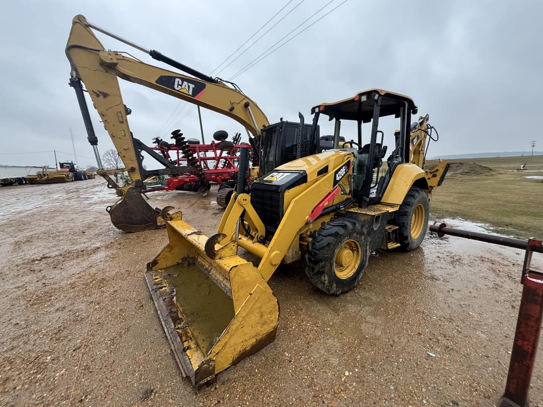 Image of Caterpillar 420F2 Primary image