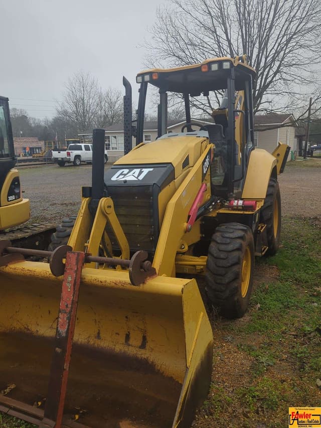 Image of Caterpillar 420F2 equipment image 2