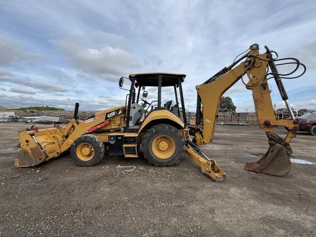 Image of Caterpillar 420F2 equipment image 4